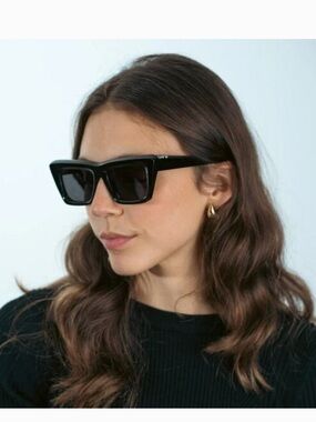 NEW Off-White “Hampton” Black Sunglasses- made in Italy